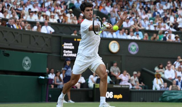 Carlos Alcaraz Wimbledon’dan çekildi: Bilek sakatlığı şampiyonu durdurdu