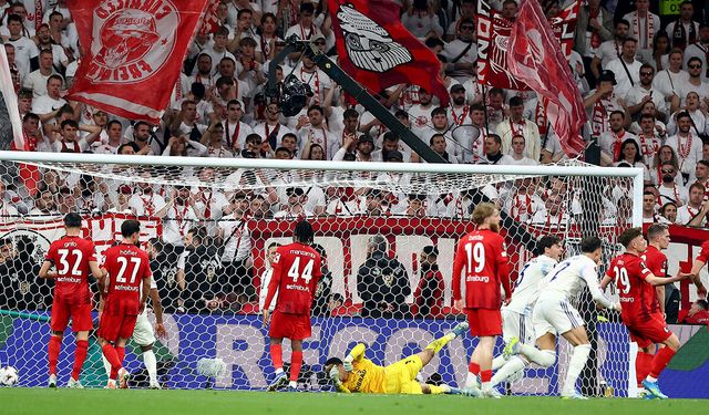 İngilizler İstanbul'da yine güldü! UEFA Avrupa Ligi şampiyonu Aston Villa