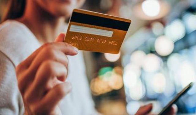 Nisan ayında 2,6 trilyon TL tutarında ödeme kartla yapıldı