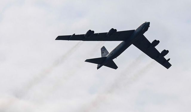 ABD’de B-52 bombardıman uçağı düştü