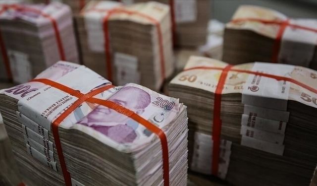 Bütçe Mayıs ayında 298,2 milyar TL açık verdi