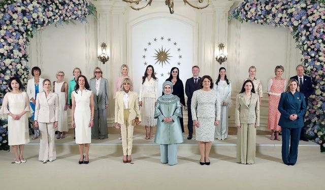 Emine Erdoğan, NATO marjında lider eşleriyle Çankaya Köşkü’nde bir araya geldi