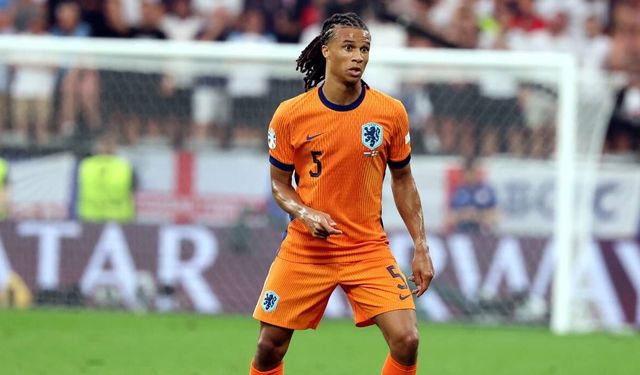 Fenerbahçe, Hollandalı oyuncu Nathan Ake'yi transfer etti