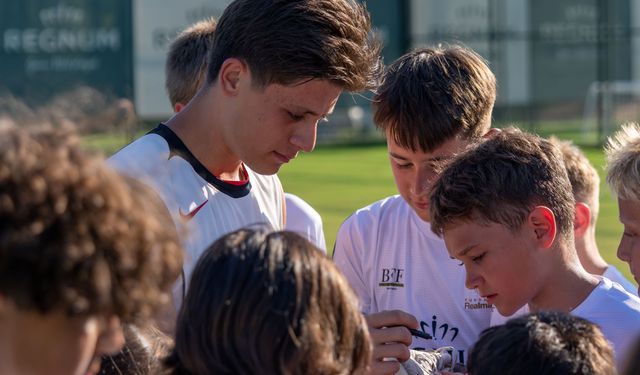 Milli Yıldız Arda Güler Real Madrid Foundation Football Clinic Antalya'da Genç Futbolcularla Bir Araya Geldi
