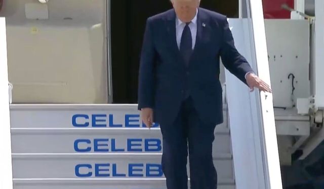 Trump Ankara’da: Çelebi Merdivenleriyle Dev Reklam Çalışması