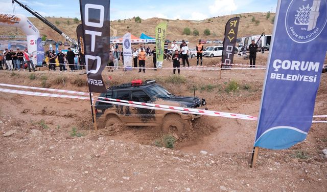 Çorum'da 7 ilden 32 aracın katıldığı off-road yarışı düzenlendi