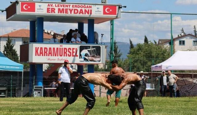 Karamürsel'de başpehlivan Sinan Yıldız oldu