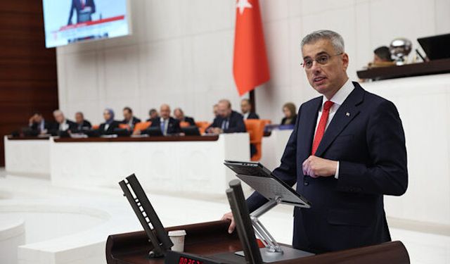 POLİTİKA