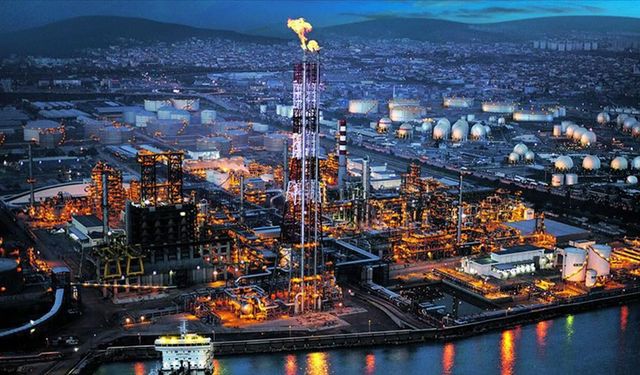 Tüpraş'ın ilk yarı net karı yüzde 320 arttı