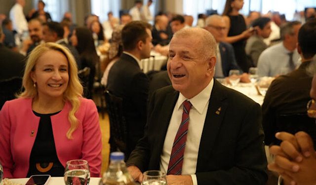 POLİTİKA