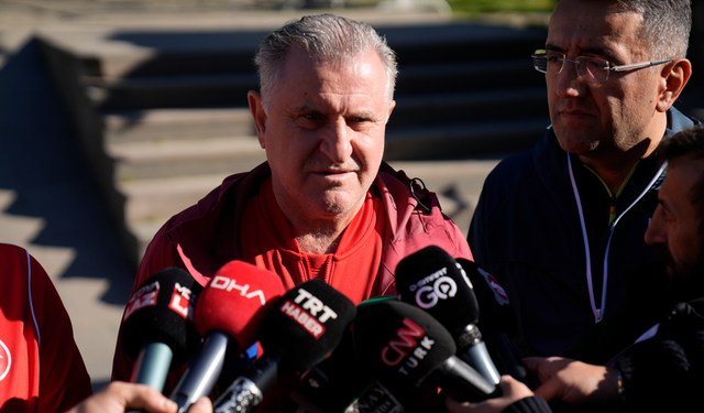 Bakan Bak:   “Kaçkarlar Sporculara Eşsiz Bir Doğa Deneyimi Sunuyor”