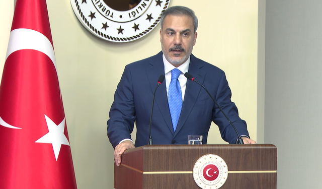 POLİTİKA
