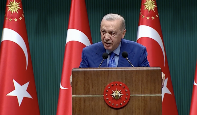 POLİTİKA