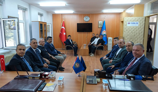 Karaman Valisi Çiçek, HAK-İŞ ve TÜRK-İŞ temsilciliklerini ziyaret etti