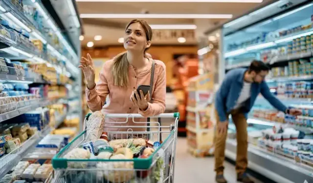 TÜİK: Ticaret satış hacmi Temmuz ayında yıllık yüzde 0,6 azaldı