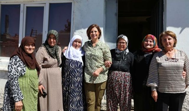Ünlüce, Fevzi Çakmak Mahallesi'nde kadınlarla buluştu