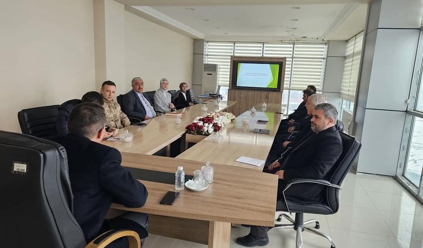 Tutak’ta Uyuşturucu ve bağımlılık ile mücadele toplantısı düzenledi