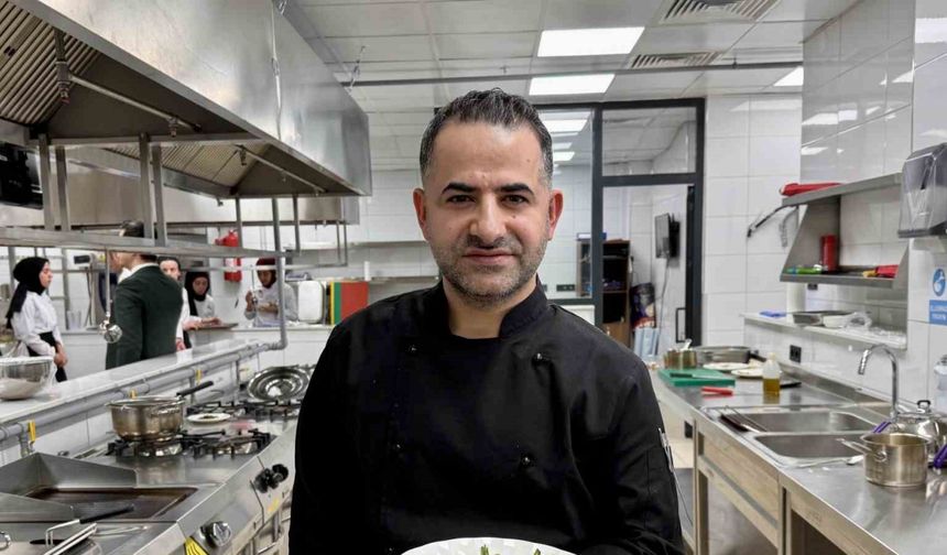 Ağrı İbrahim Çeçen Üniversitesi Gastronomi öğrencileri, deneyimli şeflerden uygulamalı eğitim alıyor