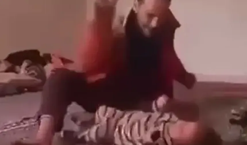 Acımasız Baba Çocuğuna Defalarca Şiddet Uyguladı Cani Baba Tutuklandı