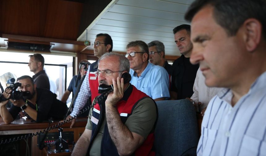 Çanakkale’de balıkçılar ’Vira bismillah’ diyerek denize açıldı