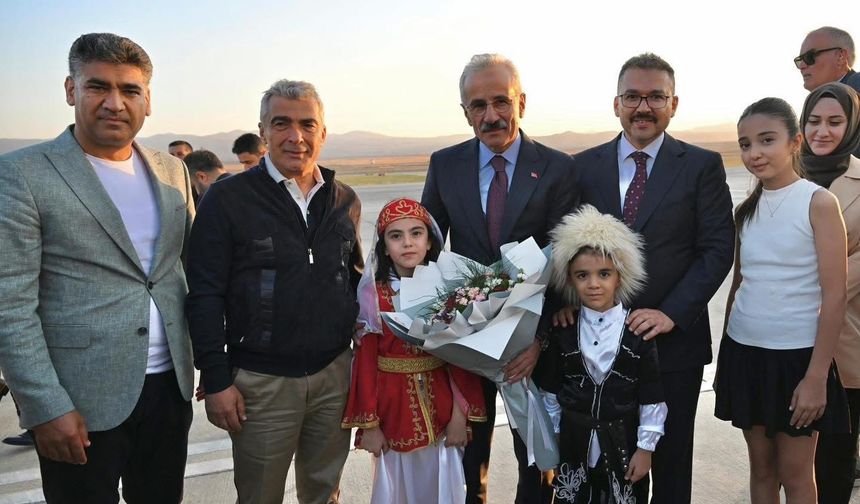 Ulaştırma ve Altyapı Bakanı Uraloğlu Iğdır’da