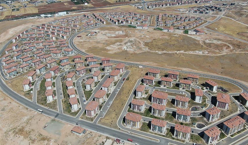 Bir şehir adeta baştan kuruldu: Elazığ’da 36 bin konut depremzedelere teslim edildi