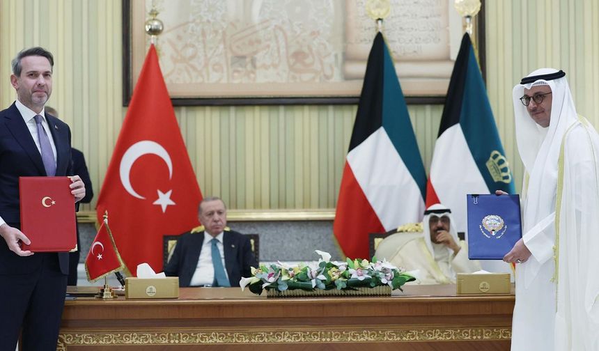 Bakan Bayraktar: '(Kuveyt ile) Enerji sektöründe ortak projeler geliştirmeyi hedefliyoruz'