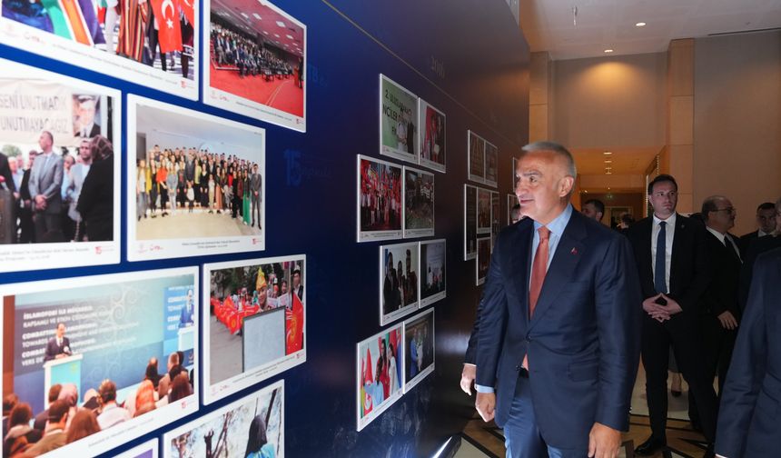 Bakan Ersoy: "Dünyanın dört bir yanına yayılmış 7 milyon Türk diasporası var