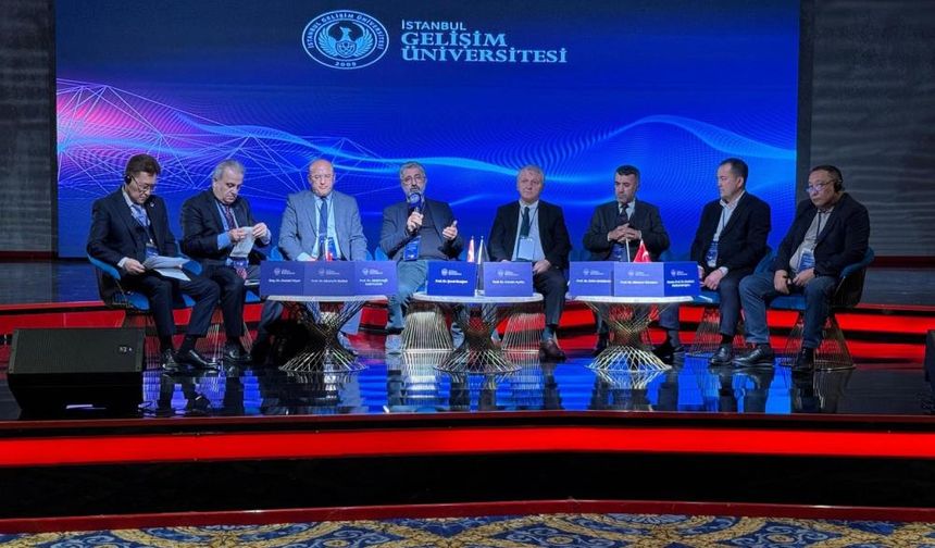 Gayretli: "Türkiye, Türk dünyasının lider ülkesi olma yolunda ilerliyor"