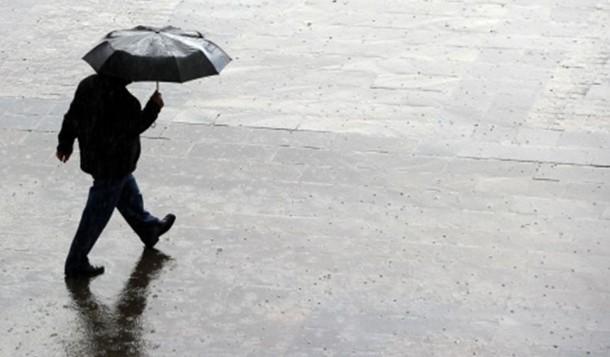 İstanbul İçin Kuvvetli Yağmur Uyarısı: Hangi İlçeler Etkilenecek?