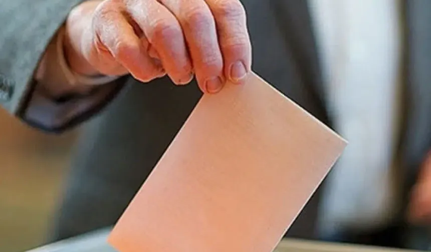 KKTC'de halk cumhurbaşkanlığı seçimi için sandık başında