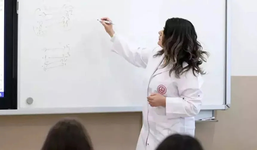 MEB duyurdu! 15 bin öğretmen atamasına ilişkin tercih ve atama kılavuzu yayımlandı