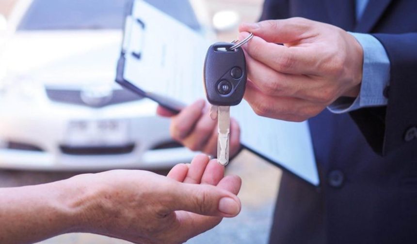 Yetki belgesiz ikinci el motorlu kara taşıtı ticareti yapan 113 kişiye 102 milyon lira ceza