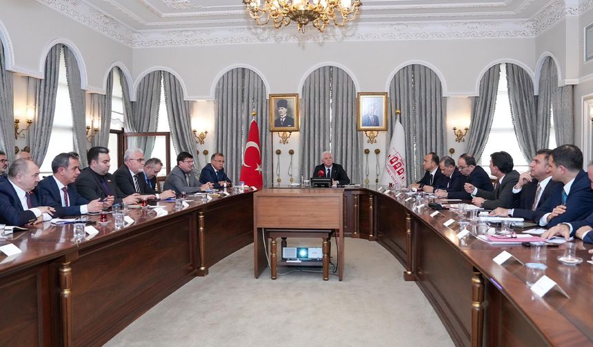 İstanbul’da gıda güvenliği masaya yatırıldı: İşletmelere 24 saat kesintisiz ses ve görüntü kaydı zorunluluğu