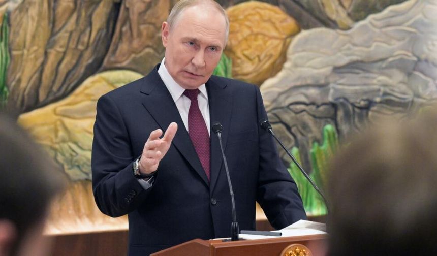 Putin: "Ukrayna ordusu işgal ettiği bölgelerden çekilecek, o zaman çatışmalar duracak"