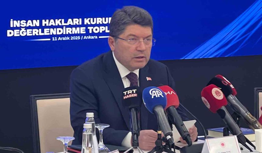 Bakan Tunç: "Hedefimiz, anayasa borcumuzu milletimize ödemektir"