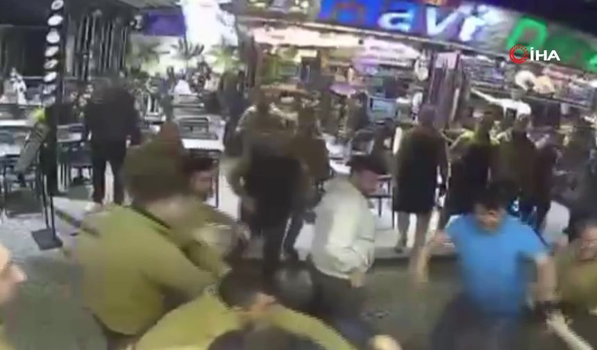 Fatih’te esnaf kavgasında yumruklar havada uçuştu