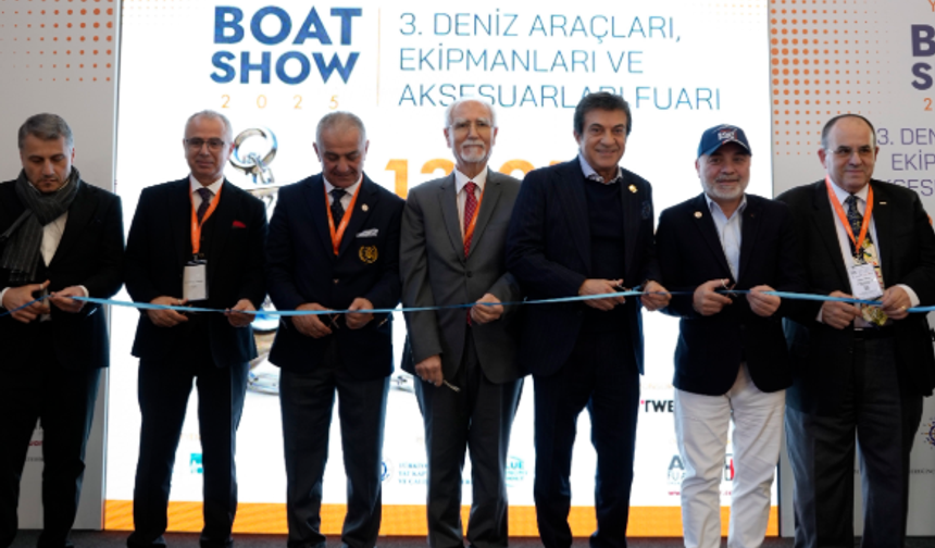 Milyonluk yatlar Yenikapı’ya demirledi