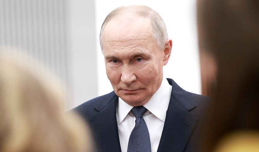 Putin: "Donbass ve Novorossiya'yı ya zorla özgürleştireceğiz ya da Ukrayna bu bölgeleri terk edecek"