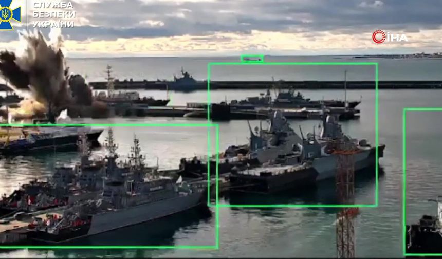 Ukrayna, Rusya’ya ait denizaltıyı vurdu