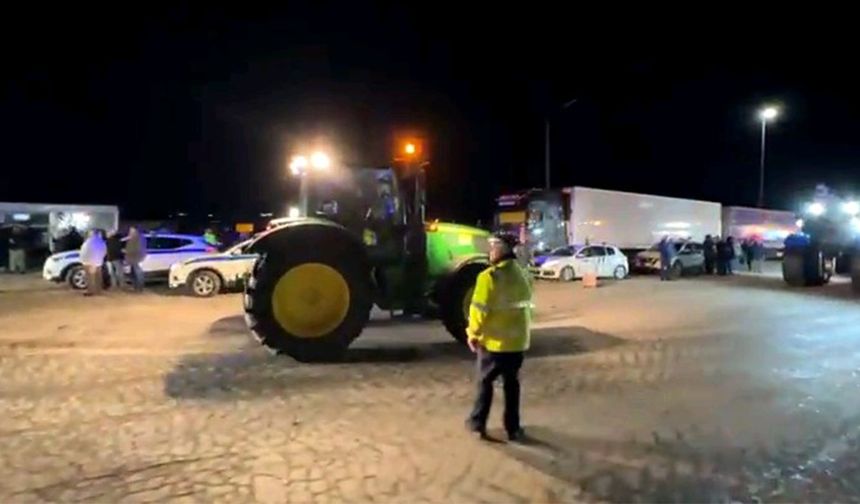 Yunanistan’daki çiftçi eylemi İpsala Sınır Kapısı’nı kapattı