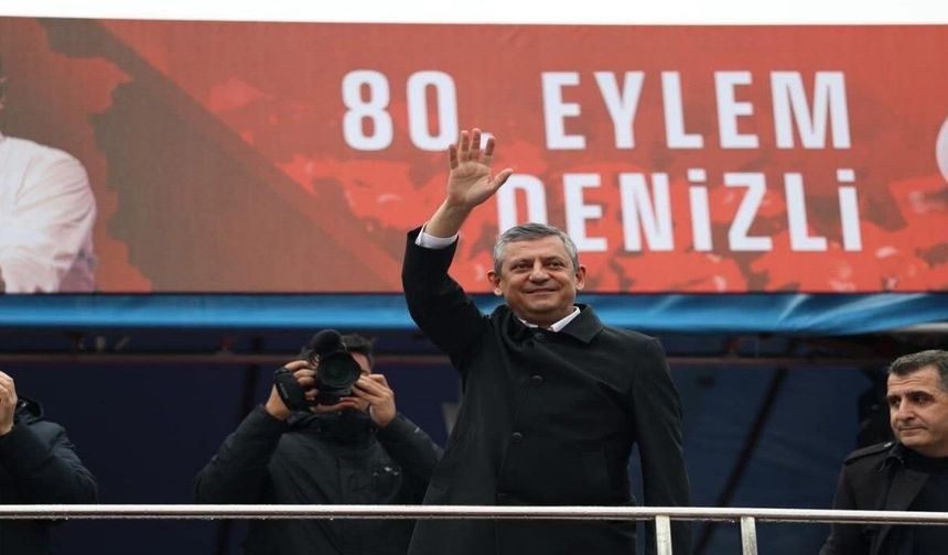 CHP Genel Başkanı Özel: "Seçim sath-ı mailindeyiz, kapı kapı gezmeye var mısınız?"