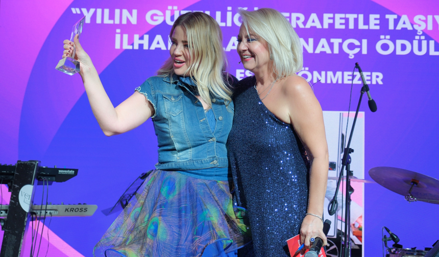 ESTETİK ÖDÜLLERİNDE ÜNLÜ AKINI