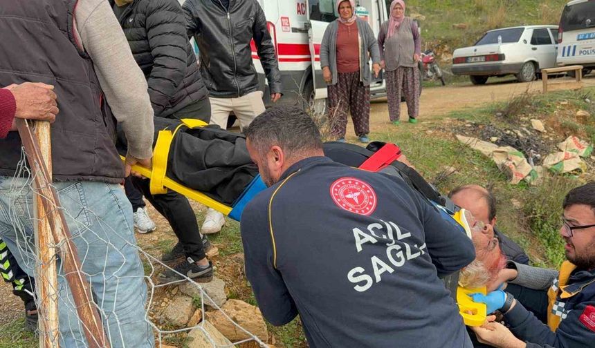 Antalya’da motosiklet uçuruma yuvarlandı: 2 yaralı