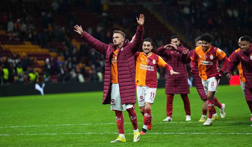 Aslan zirveyi bırakmıyor! Galatasaray 3 puanı 4 golle aldı