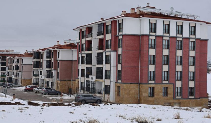 Asrın inşasında Elazığ’da 14 bin konut yapıldı