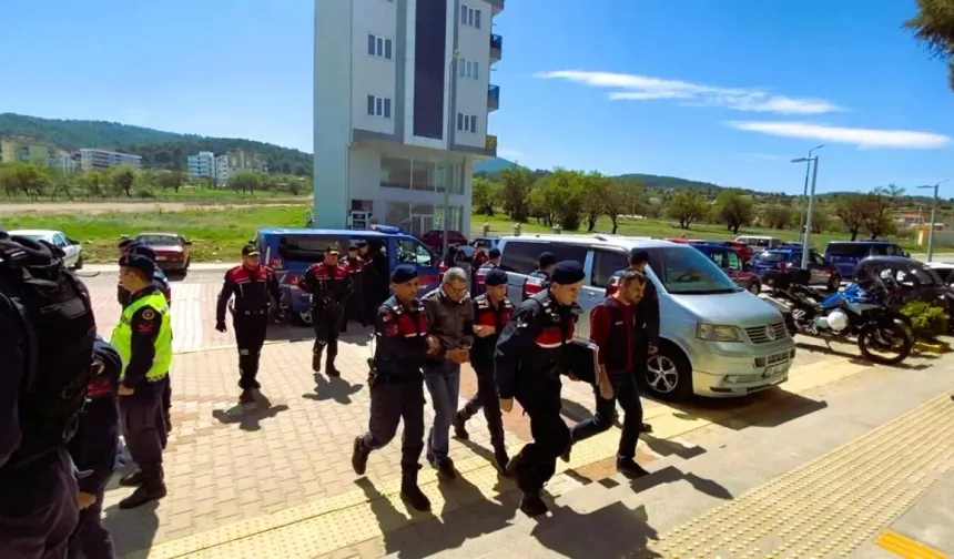 Denizli’de miras kavgasında emekli polis kardeşini öldürdü