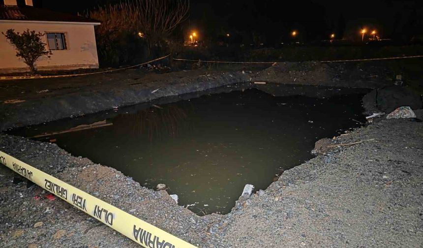 Hatay’da su dolu temelin içindeki toplarını almak isterken düşen 2 kardeş çocuk öldü