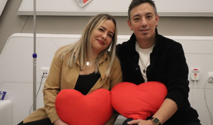 Sevgililer Günü’nde hayat veren bağ: Bağışladığı karaciğeriyle sevdiğine umut oldu