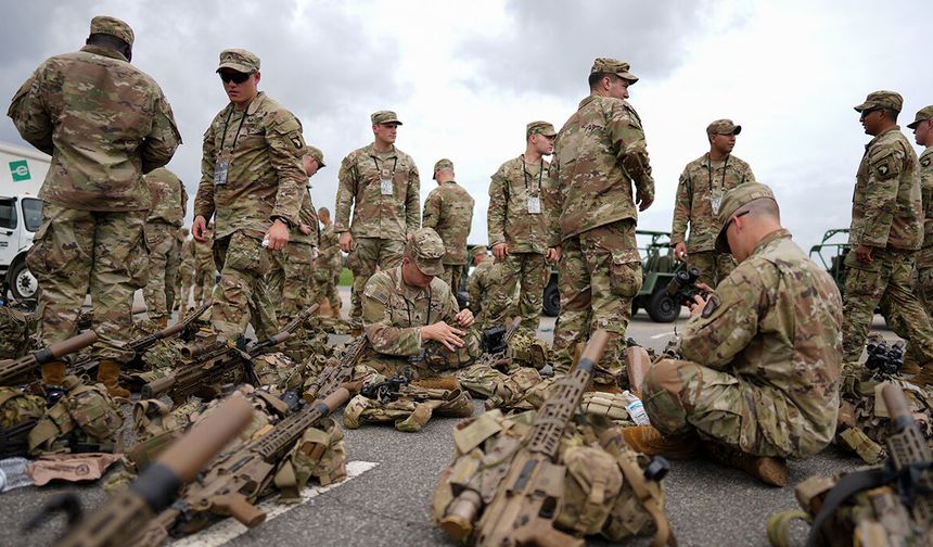 ABD medyası: "Pentagon, Orta Doğu'ya 10 bin kara askeri daha göndermeyi değerlendiriyor"